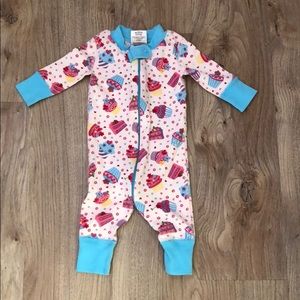 Hanna Andersson size 50 pajamas  (0-6 months)